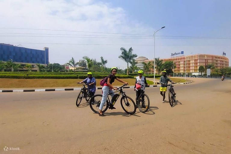 Kigali: Wycieczka rowerowa po mieście z wizytą pod pomnikiem ludobójstwa