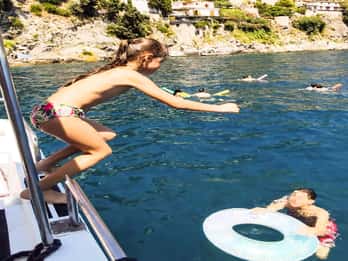 From Amalfi: Coast & Furore Fjord Boat Tour with Swim Break