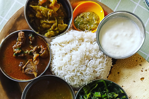 Kathmandu: Chandragiri Cable Car Ride with Nepali Lunch