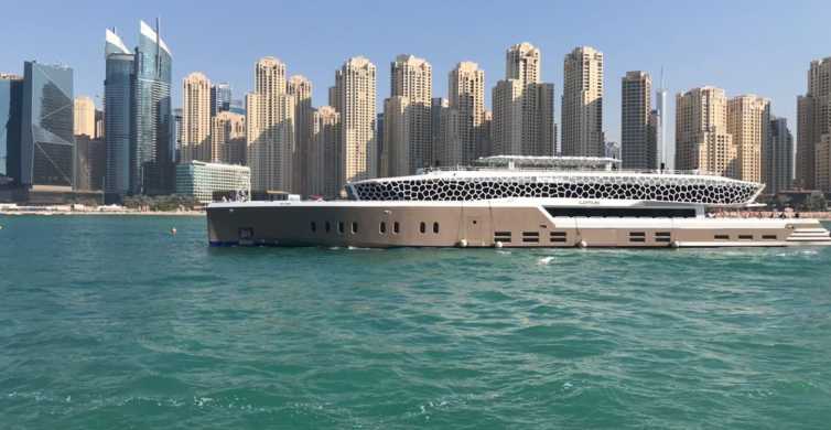 Dubái: crucero en yate de lujo con cena tipo bufé