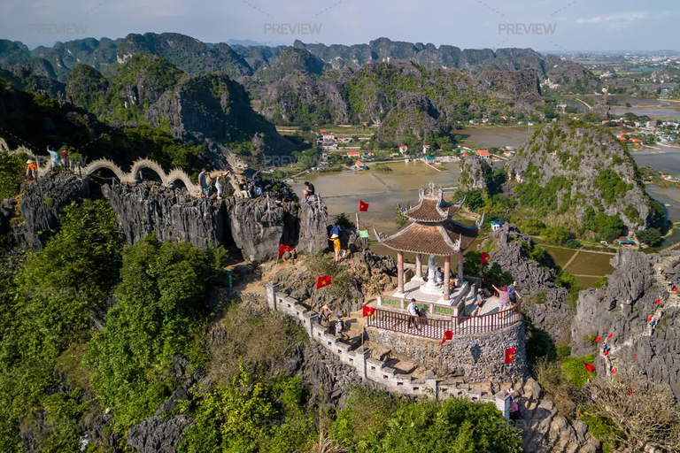 从河内出发：宁平吉普车探险之旅（华闾、长安、木阿）From Hanoi: Ninh Binh Jeep Adventure – Hoa Lu, Trang An, Mua