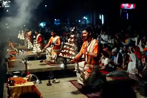 Varanasi: 2 Days Varanasi Sightseeing Tour by Car