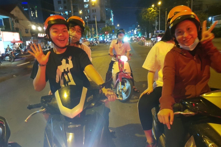 Lumières nocturnes de Saigon