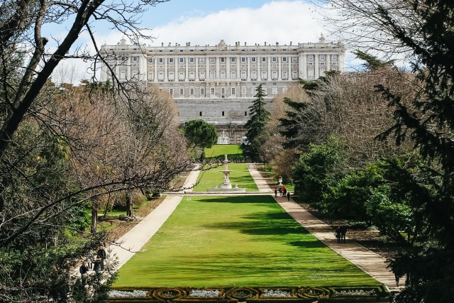 Visit Madrid Royal Palace Tour in Madrid
