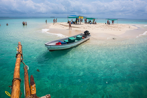 Zanzibar : Tour del banco di sabbia di Nakupenda e dell&#039;Isola della Prigione e pranzo