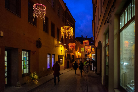 Vilnius: Christmas Lights & Stories walking tour
