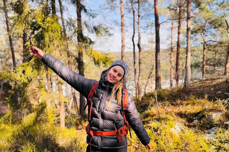 Oslo: Forest Hike with Panoramic Fjord Views and a dog