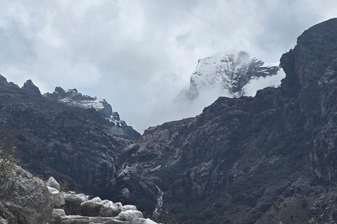 Huaraz: Laguna Churup Guided Hike