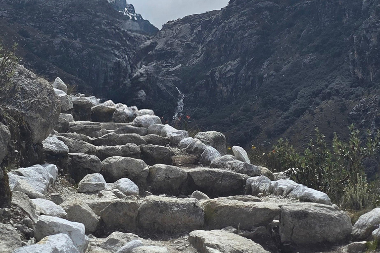 Huaraz: Laguna Churup Guided Hike