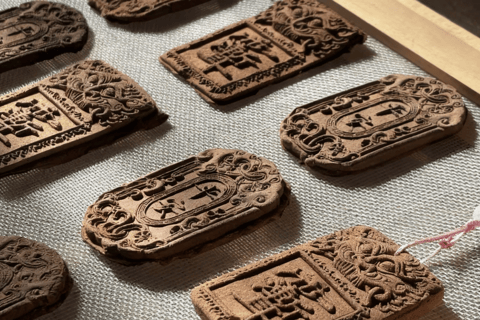 Guangzhou: Create Your Own Incense Pendant or Bracelet