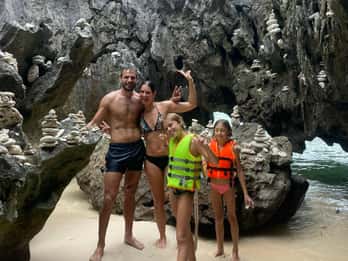 CAT BA: TAGESTOUR NACH LAN HA UND HALONG-BUCHT – KAJAK, FAHRRAD, MITTAGESSEN