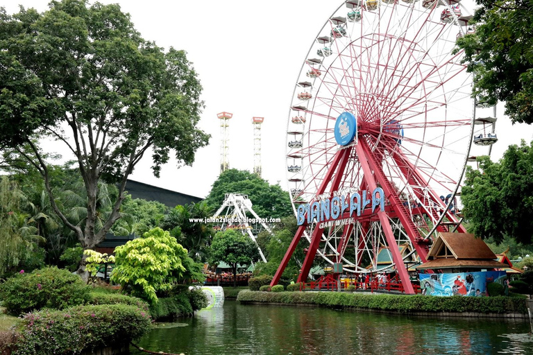 JAKARTA: WYBIERZ SIĘ NA JEDNODNIOWĄ WYCIECZKĘ Z KIEROWCĄ SAMOCHODU