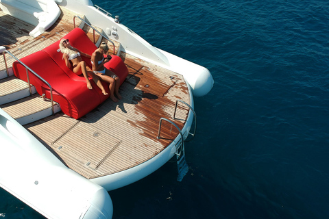 Rhodes : Croisière sur la plage avec baignade, repas et boissons illimitées