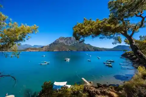 Antalya/Kemer: Adrasan Koyları Tekne Turu ve Öğle Yemeği