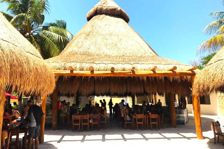 Isla Mujeres: All-Inclusive Catamaran with Open Bar, Snorkel and Lunch Jet Ski Tour to Isla Mujeres and Contoy