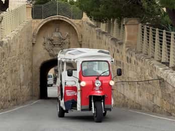 Descubre Malta en Tuk-Tuk: Recorridos por Rabat y Dingli