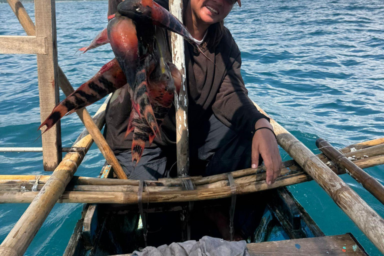 El Nido: Fishing & Snorkeling on a Private Island