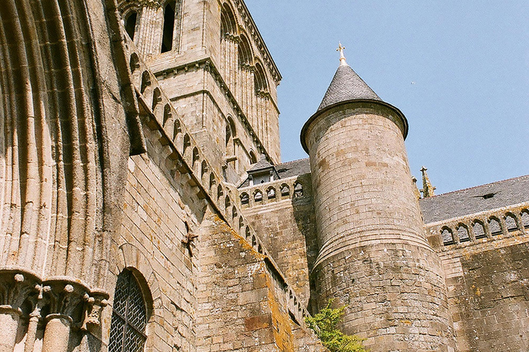 Mont Saint-Michel: Day Trip from ParisMont Saint-Michel: 1-dniowa wycieczka z Paryża