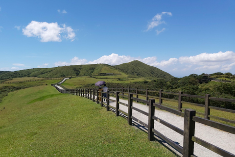 Taipei: Yangmingshan National Park Hiking Day Tour Challenging Route: Mt. Qixing Trail