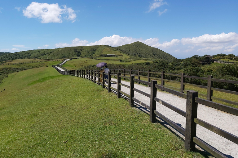Taipei: Yangmingshan National Park Hiking Day Tour Challenging Route: Mt. Qixing Trail