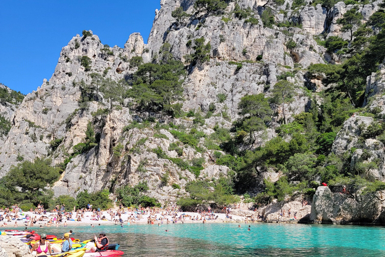 Cassis: Day of Sea Kayaking in the Calanques National Park Cassis: Sea kayaking day in the Calanques National Park