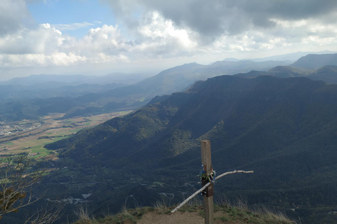 Puigsacalm and Puig dels Llops: the most spectacular route in La Garrotxa