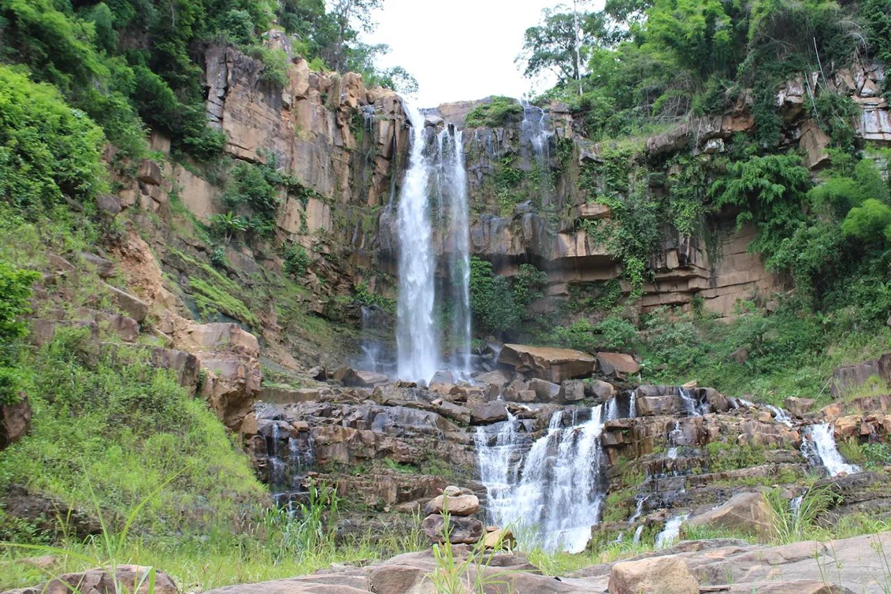 Von Sihanoukville zum Kirirom-Nationalpark und zum Chambok-Wasserfall