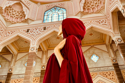 Putrajaya Tour: Pink Mosque, Lake & Scenic City Highlights