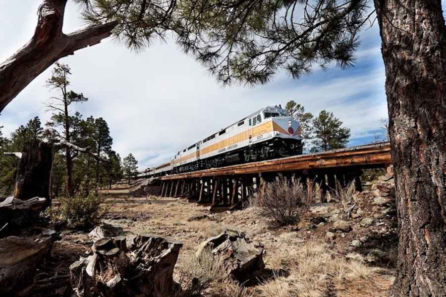 Sedona, AZ: Führung durch den Grand Canyon und historische Eisenbahn. Foto: GetYourGuide