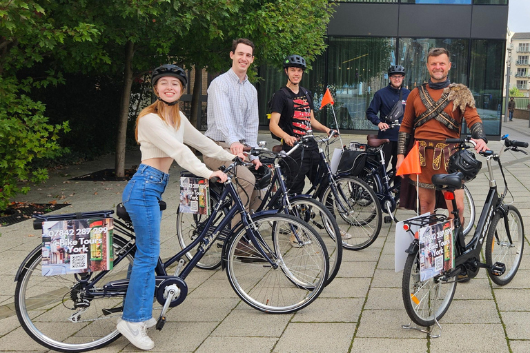 York: Guided eBike city Tour with fun historical facts