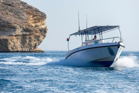 Excursión de pesca con un experto pescador local omaní