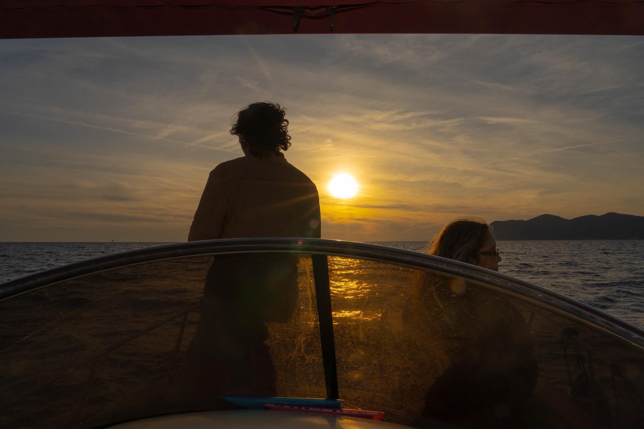 Cinque Terre: Aperitif auf dem Wasser bei Sonnenuntergang – Abfahrt von Monterosso