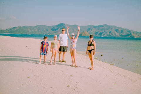 From Senggigi: 4-Day Whale Shark & Komodo Adventure