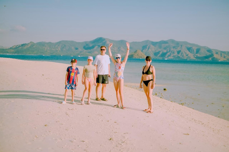 From Senggigi: 4-Day Whale Shark & Komodo Adventure
