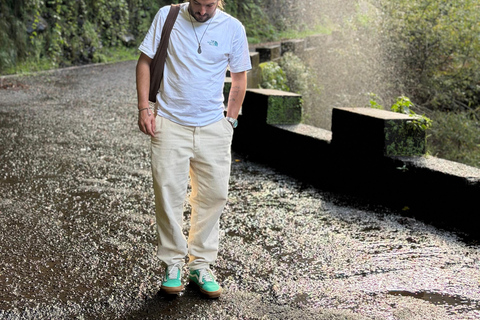West Jeep tour Madeira: Fanal, Seixal beach, Vulcaninc Pools