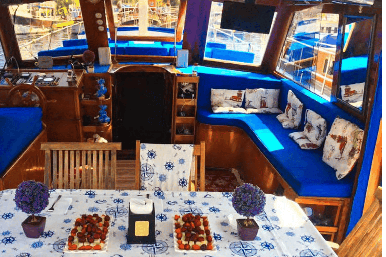 Bodrum: tour privato in barca con snorkeling e pranzo