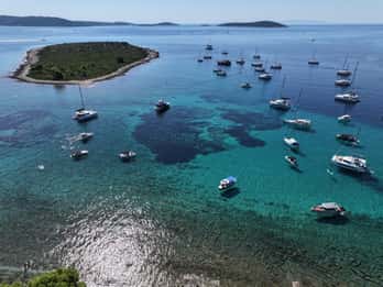 Krknjaši Blaue Lagune Tour zu drei Inseln mit Getränken