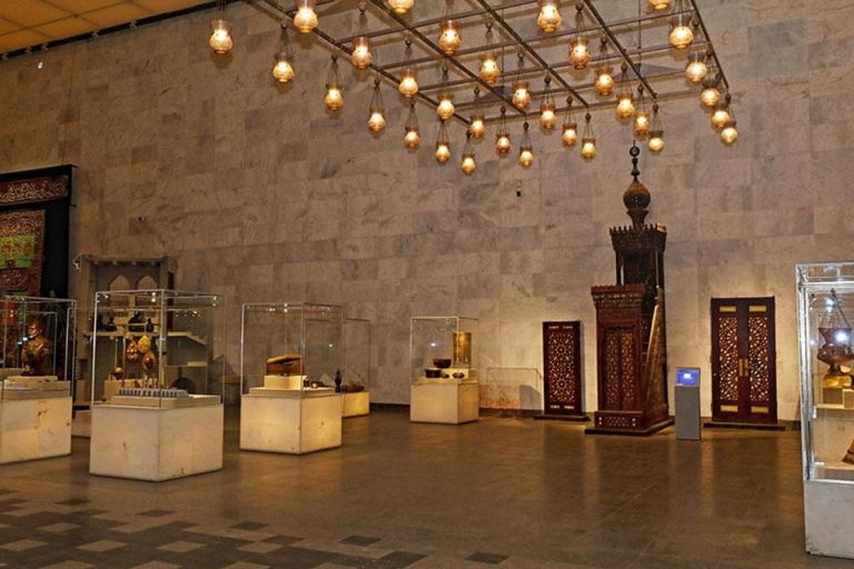 El Cairo: Pirámides de Guiza, esfinge y Museo Nacional con almuerzoVisita privada con entradas