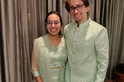 Wedding Wear & Bollywood Glam Shopping Tour (Women-Led Tour) Wedding Wear & Bollywood Glam Shopping Tour (Half-Day Tour)