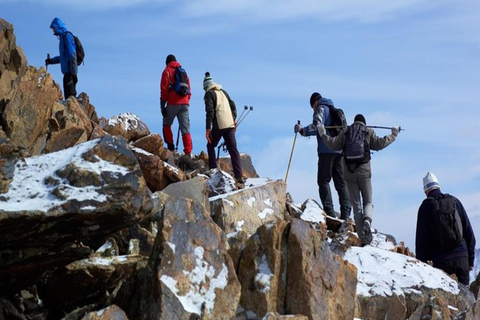 Nairobi: 5-Day Mount Kenya Climbing Tour via Sirimon Route