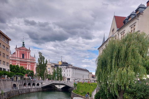 Erkunde Ljubljana mit einem lizenzierten Tourguide (kleine Gruppen)