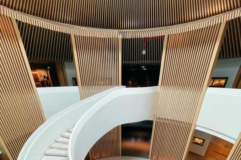 Hangzhou Highlights: West Lake, Silk Culture & Art Workshop Guide for other languages