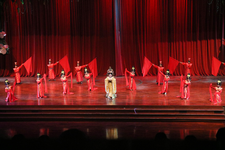Bangkok & Pattaya Pickup: Evening Sanctuary & Alcazar Show Standard option with Bangkok hotel pickup