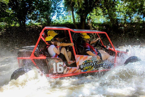 Excursie met buggy in de baai van Taino en de haven van Amber Cove