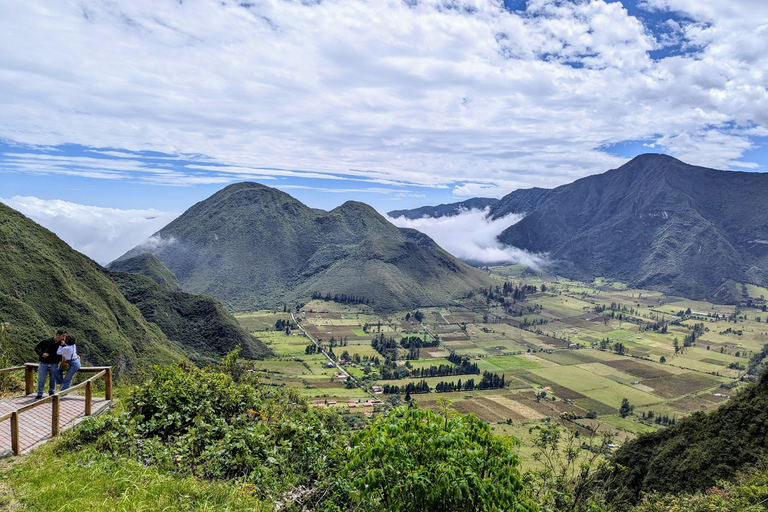 Historic Center of Quito + Cacao Experience + Intiñan Museum + Pululahua