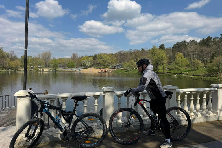 Chișinău: Guided Bike Tour - Discover Moldova’s Capital