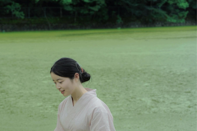 Nara: Kimono Rental and Photoshoot Experience