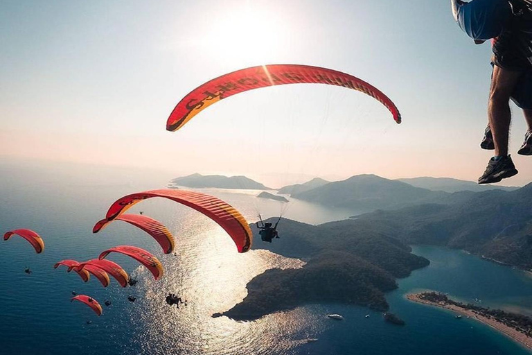 Marmaris: Fethiye Paragliding Flight with Lunch & Transfer