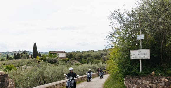 Ab Florenz: Vespa-Tour durch die Toskana mit Verkostungen