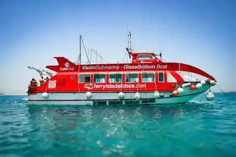 Isla de Lobos: Ferry + Minicrucero Submarino + tiempo libre